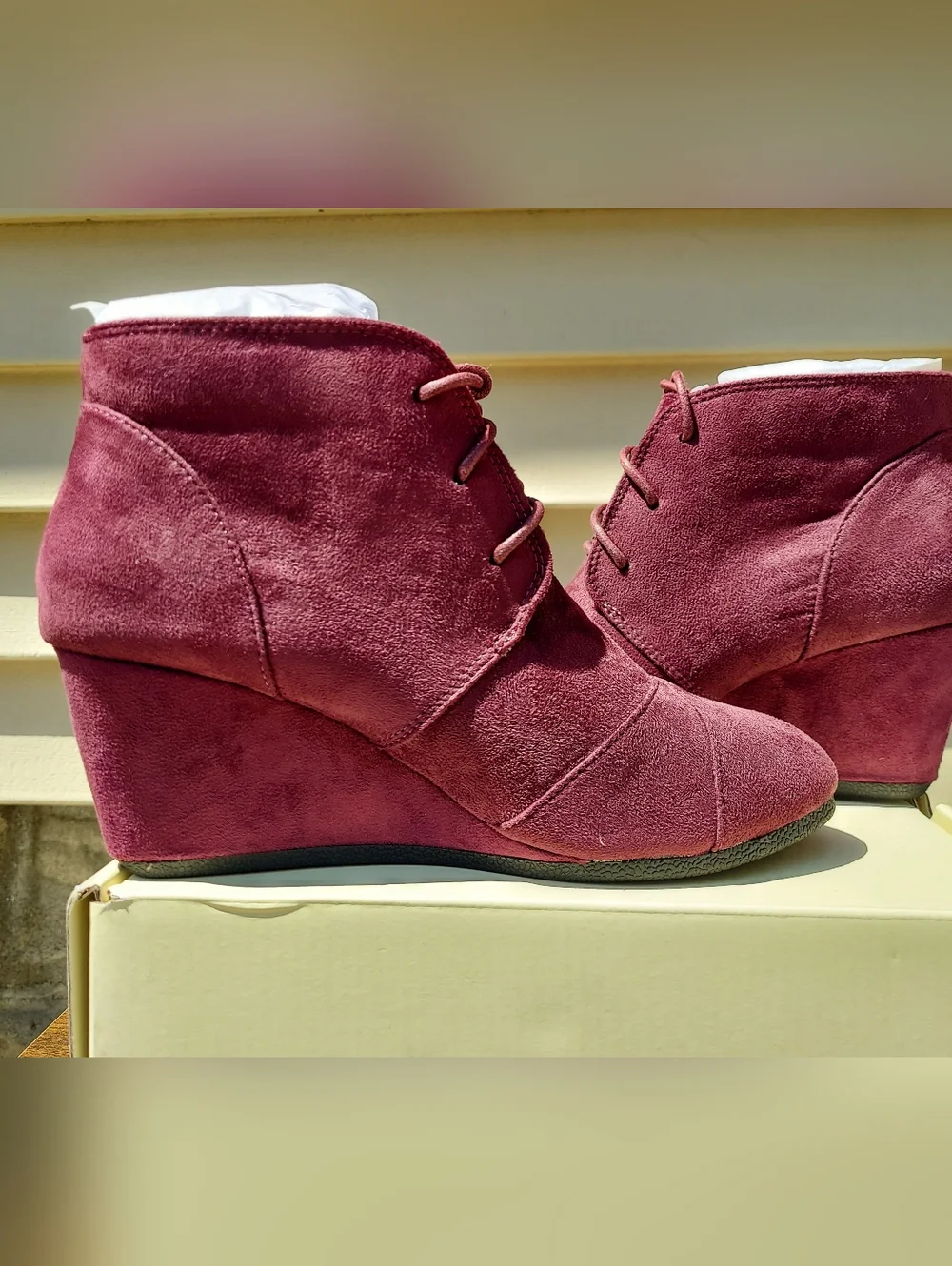 J. Adams Roxy Burgundy Suede Platform Wedges Womens Size 7 NWT Office Minimalist